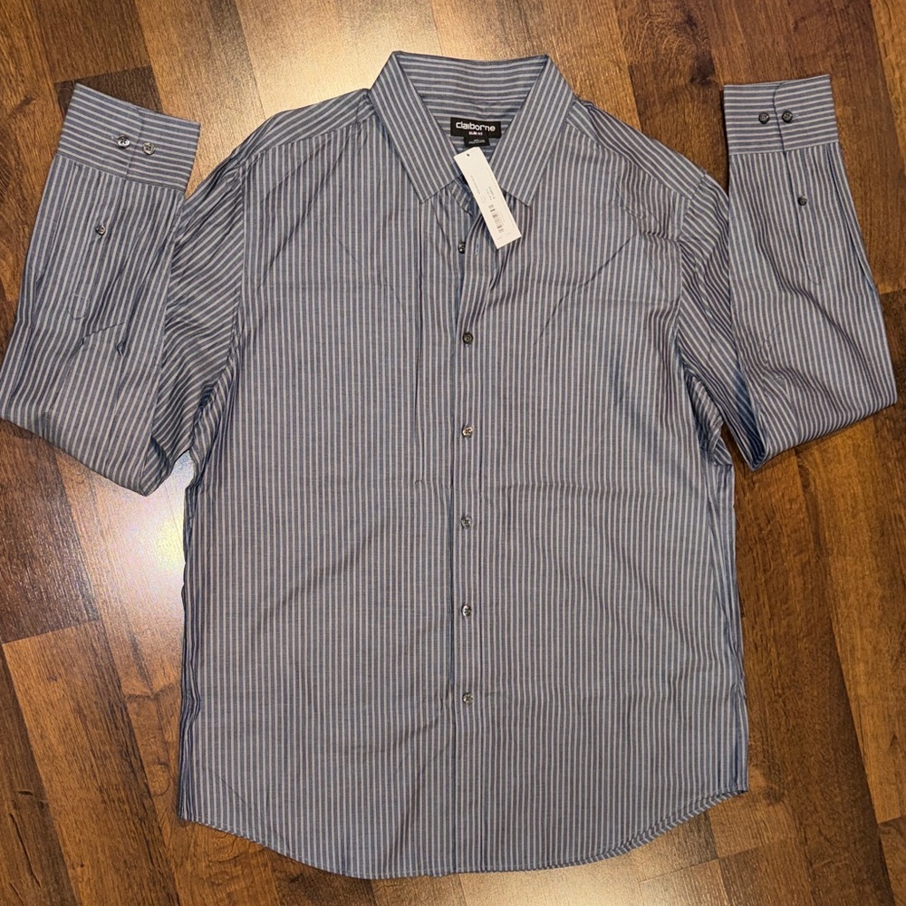 NWT Claiborne Menโs Slim Fit Navy and White Pinstripe Button up Dress Shirt XL
